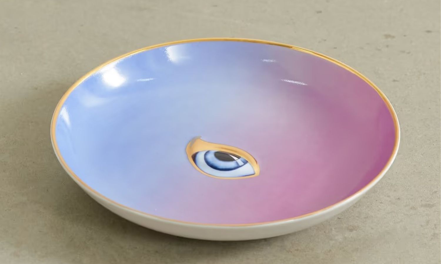 Porcelain plate