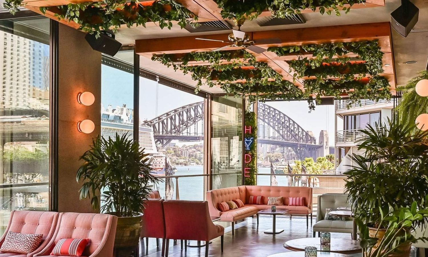 sydney restaurants with a view vivid