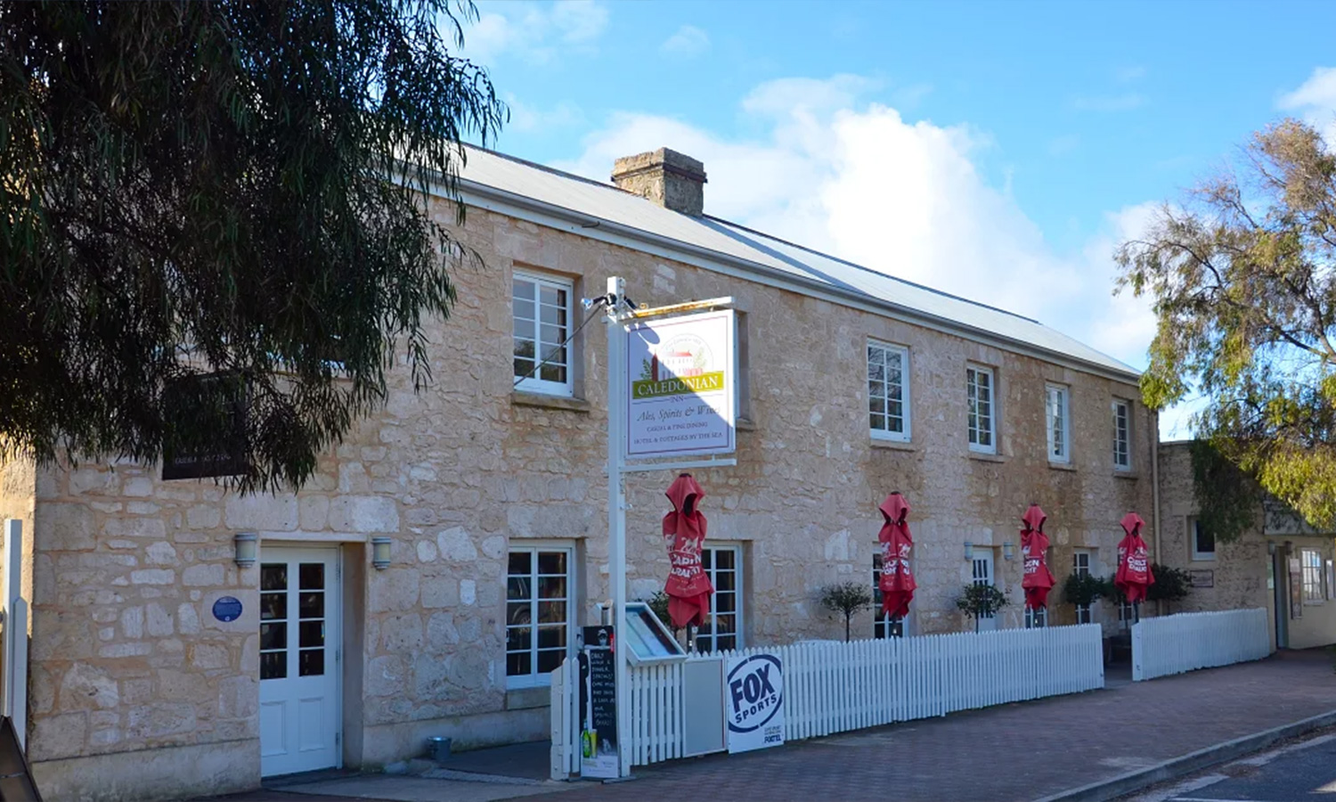 Caldonian Inn accommodation in Robe, SA