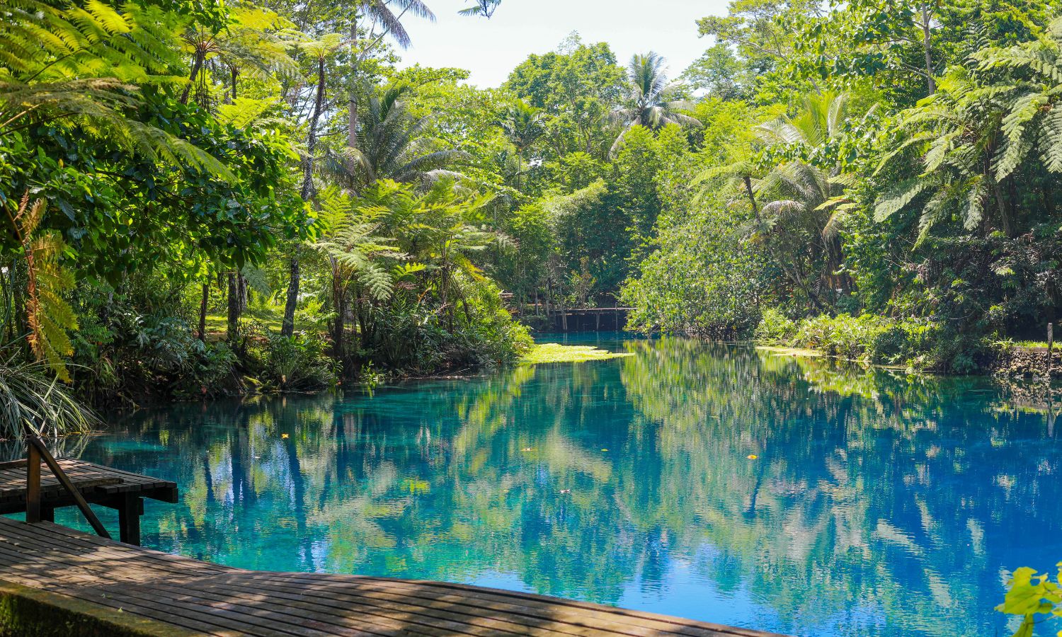 Nanda Blue Hole Santo Vanuatu