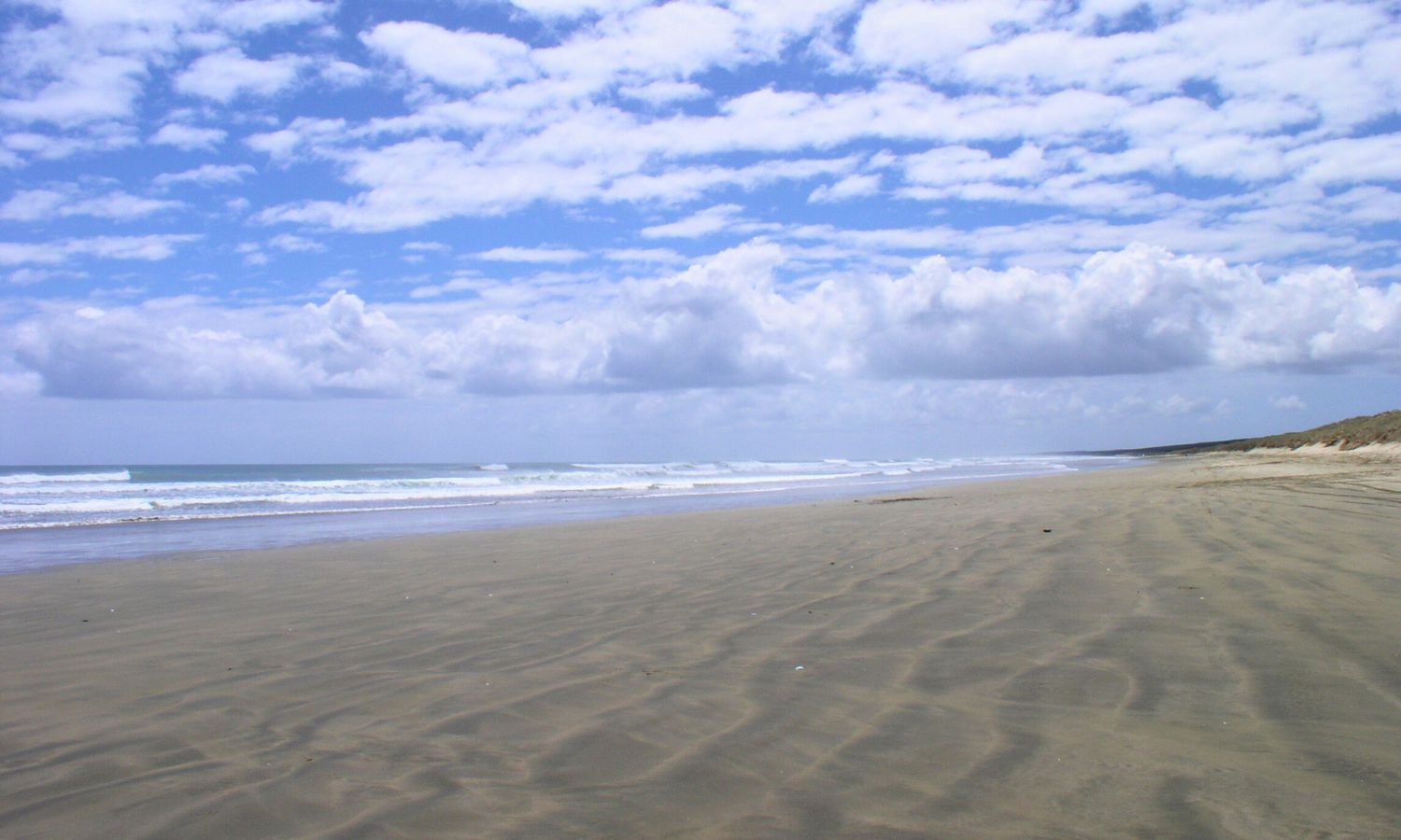 an image of one of the best beaches in victoria