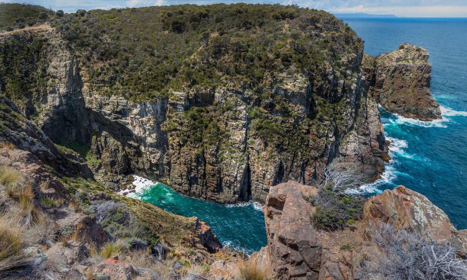 An image of one of the best beaches in tasmania