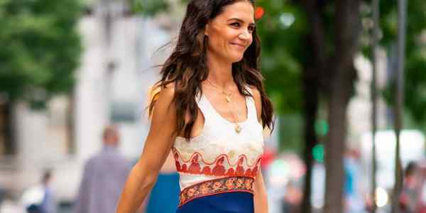 katie holmes age