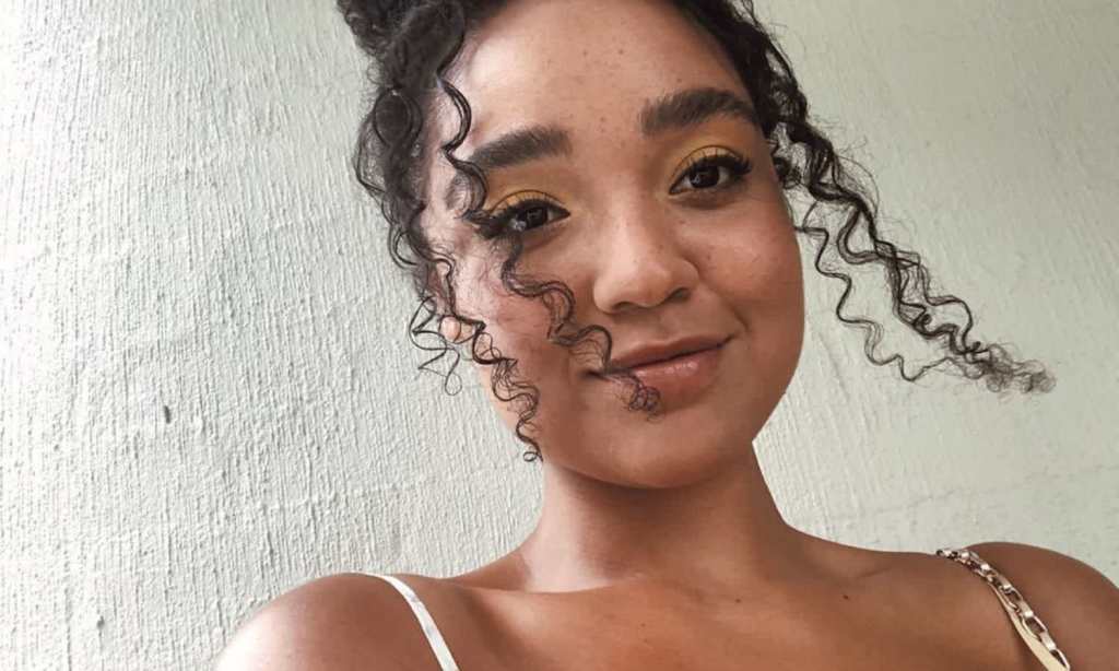 Aisha Dee