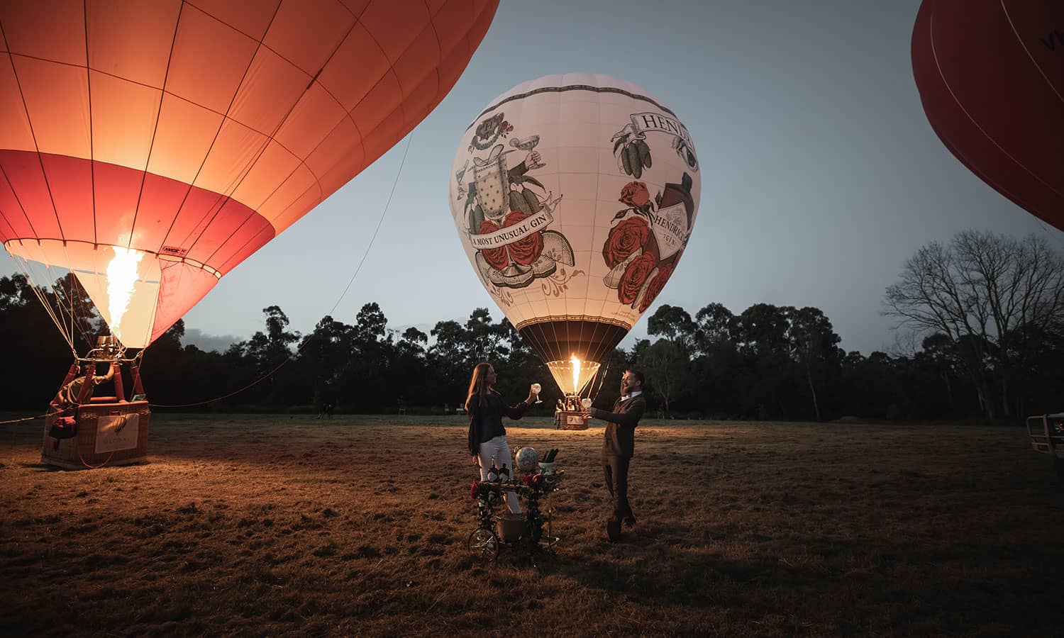 gin-bar-hot-air-balloon