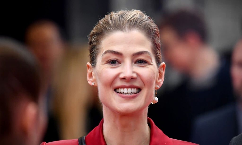 Rosamund Pike 