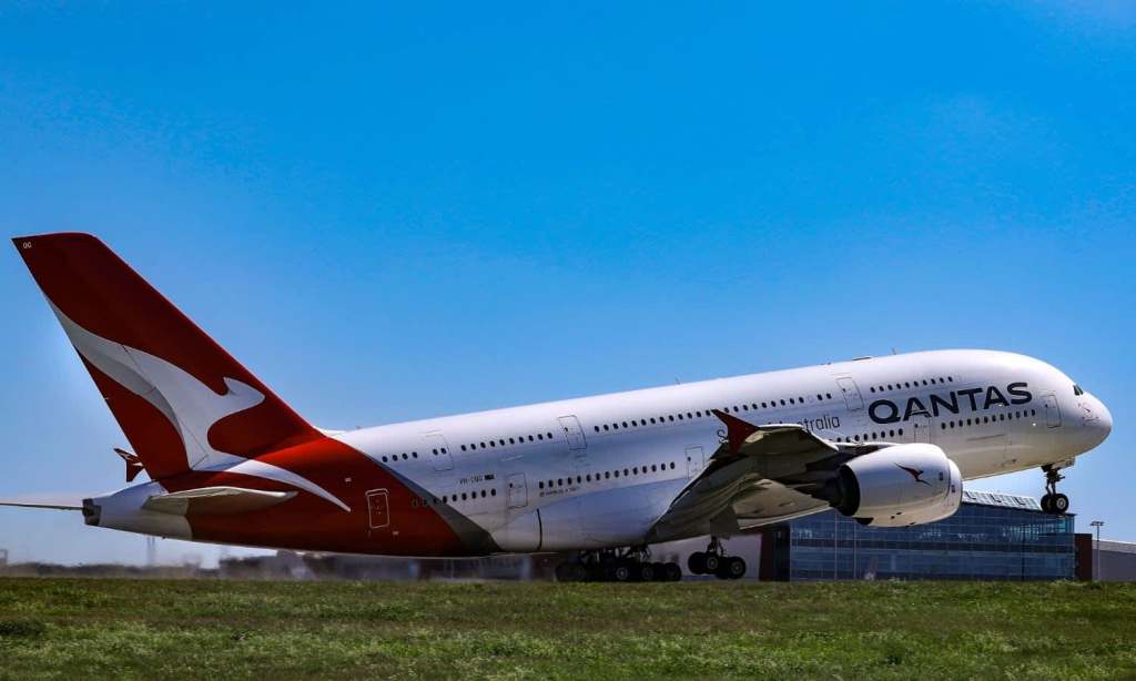 qantas vaccine