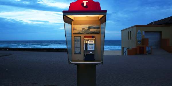 payphones free australia