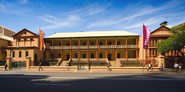 NSW Parliament illustrating who to vote for at the NSW state election.