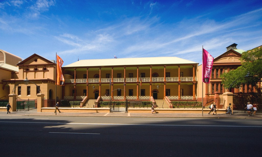 NSW Parliament illustrating who to vote for at the NSW state election.