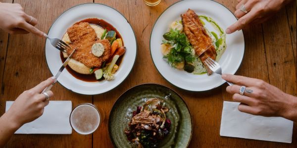 Mapleton Public House best Sunshine Coast restaurants